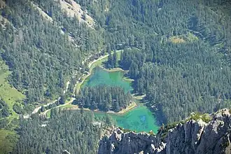 Blick von der Nordkante des Trenchtling-Plateaus auf den Grünen See