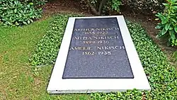 Grabstätte Arthur Nikisch und Angehörige (2011)
