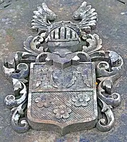 Wappen derer von der Leithen auf dem Grabstein