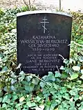Grabstein von Katharina Berkowitz mit Erinnerung auch an ihre Tochter Liane Berkowitz auf dem russischen Friedhof in Berlin-Tegel