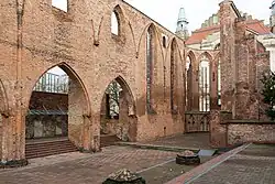 Pfeilerarkaden und Obergaden des Langhauses