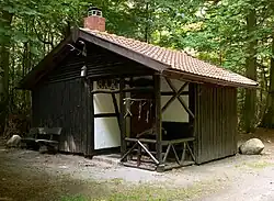 Jagdhütte Ernst August von 1967 und Jagdhütte Zur Suhle von 1959