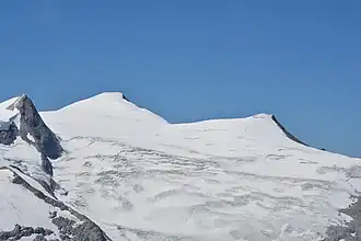 Schwarze Wand (links), Groß- (Mitte) und Kleinvenediger (rechts) gesehen vom Wildenkogel