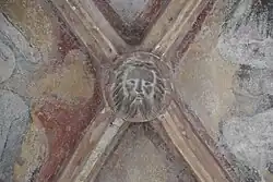 Kreuzrippengewölbe mit Schlussstein