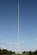 Der 273 Meter hohe Hauptsendemast