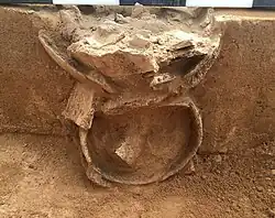 Keramikgefäß in Fundlage