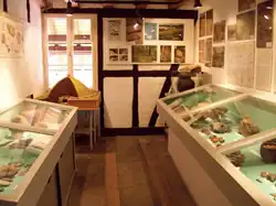 Zeugnisse aus der Steinzeit im Museum Gruberhof