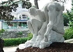 Figurengruppe des Befreiung-der-Quelle-Brunnens in Wien, von Josef Heu aus Leithakalk geschaffen