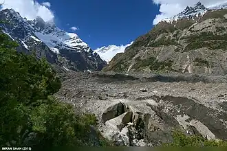 Muchuhargletscher mit Hachindar Chhish und der Südwand des Batura I (Mitte hinten)