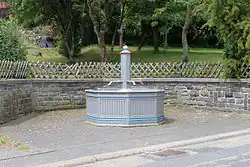 Brunnen in Hüblingen, Hauptstraße