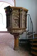 Kanzel von ca. 1600 (Relief in der Mitte: Auferstehung)