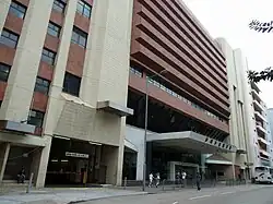 Queen Elizabeth Stadium, Eingang an der Oi Kwan Road, 2007