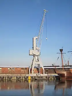 Portalkran der Fa. Kampnagel von 1967, Lübeck, Nördliche Wallhalbinsel, Behnkai