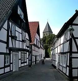 Haarhofsgasse, Blick nach NW zur Paulikirche