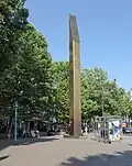 Bronzeobelisk von Heinz Mack für Friedrich Wilhelm