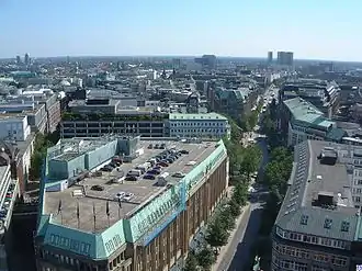 Vogelperspektive auf Hamburgische Landesbank (Mitte links) und Brüggemann & Barkmann Haus (Mitte rechts). Vorne Karstadt.