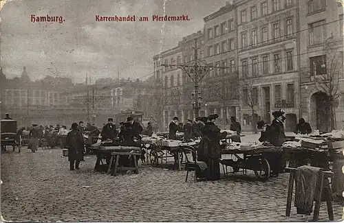 Karrenhandel am Pferdemarkt um 1900. Blick nach Nordost (heute l. h. Thalia–Theater, r. Hamburg Commercial Bank)