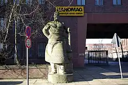 Das im Zweiten Weltkrieg 1941 aufgestellte Arbeiterstandbild von Georg Herting