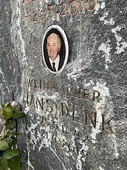 Der Grabstein Hans Denks mit seinen Lebensdaten