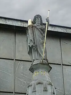 Hans Tussmann (1420–1489) Bildhauer. Jakobsbrunnen mit Statue des heiligen Jakob, Gymnasium Kirschgarten, Basel