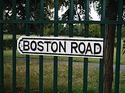 Straßenschild am Elthorne&nbsp;Park