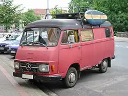 Mercedes-Benz L 206 o. 207, genutzt als Wohnmobil