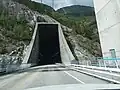 Tunnelportal auf der Hardangerbrücke