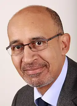Harlem Désir, ehemaliger Präsident von SOS Racisme (in einer Nebenrolle)