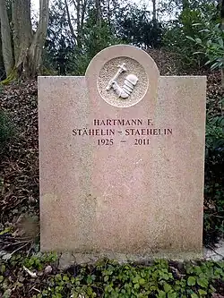 Hartmann F.Stähelin-Staehelin (1925–2011) Pharmakologe, Mikrobiologe, Entdeckung von Ciclosporin bei Sandoz, Grab auf dem Friedhof Hörnli, Riehen, Basel-Stadt