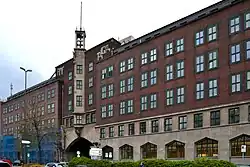 Westflügel von Hoeltz (1924–1933)