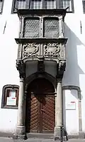 Portal mit Erker