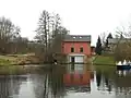 Unterwasser der alten Schleuse mit Kraftwerkshaus