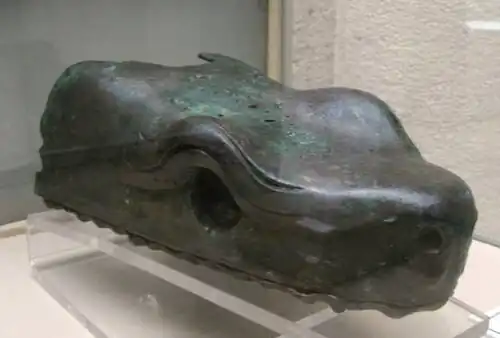 Teil des Kopfes der Schlangensäule, Archäologisches Museum von Istanbul