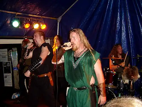 Heidevolk live beim Rockblock Festival 2005