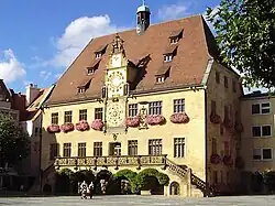 Der historische Hauptbau des Heilbronner Rathauses