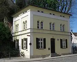 Ehemaliges Zollhaus, das nach dem Abriss des Isartors erbaut wurde.