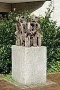 Bronze-Skulptur vor dem alten Rathaus in Ganderkesee