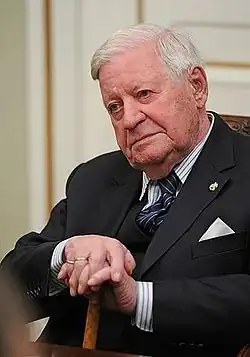 Helmut Schmidt (†&nbsp;2015)