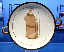 Typ IV: Hera auf dem Tondo einer attisch-weißgrundigen Kylix des Sabouroff-Malers, um 470 v. Chr., gefunden in Vulci, heute in den Staatlichen Antikensammlungen München