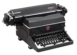 Schreibmaschine Hermes Standard 6, gebaut von 1943 bis 1953[1]