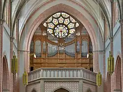 Prospekt der Josef-Behmann-Orgel von 1930–31 in Bregenz, Stadtpfarrkirche Zum Heiligsten Herzen Jesu
