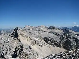 Die Hinterautal-Vomper-Kette von der Pleisenspitze, dem westlichsten Gipfel der Bergkette