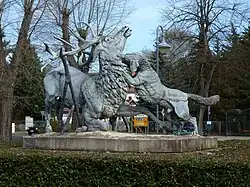 Die Hirschskulptur von 1871 aus dem ehemaligen Gutspark