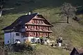Hist. Haus am Hang in Flüelen