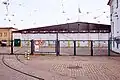 Ehemalige Wagenhalle an der Holzmarktstraße im Juni 2001.