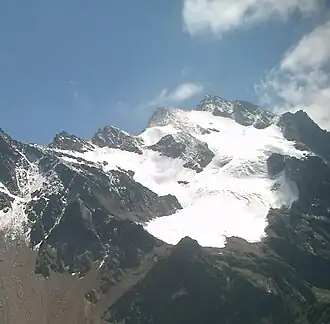 Hohe Geige mit Rötkarlferner (2007) von der Hundsbachalm (von Nordwesten)