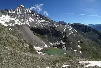 Hoher Riffler mit Friesenbergsee und Friesenberghaus sowie Petersköpfl (2020)