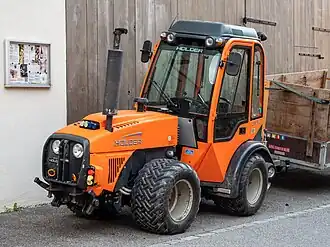 Holder A 7.74 – Ein Schmalspurtraktor mit Knicklenkung