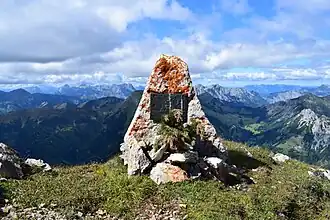 Gedenkstein für den Hubschrauberabsturz 1986