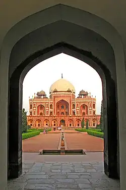 Humayun-Mausoleum, Delhi, vom Eingangsportal aus gesehen